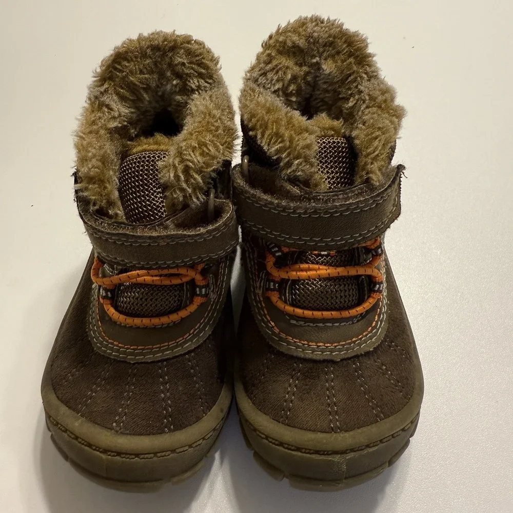 Osh Kosh B'gosh Marley 2 Boys All Season Fall Winter Boots SZ‎ 6 Brown Suede EUC